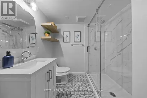 2 Lavina Crescent Ottawa ON K2H 7P2