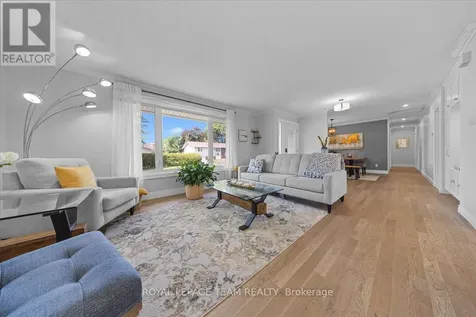 2 Lavina Crescent Ottawa ON K2H 7P2