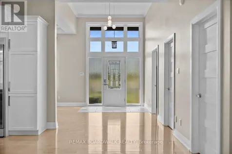 7412 Blue Water Crescent Ottawa ON K4P 0C8
