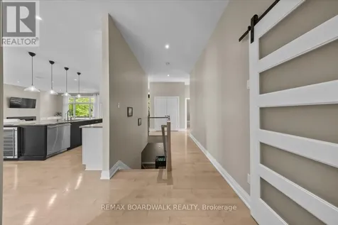 7412 Blue Water Crescent Ottawa ON K4P 0C8
