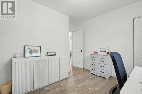57 Vancouver Drive Guelph (st. George's) ON N1E 2G1