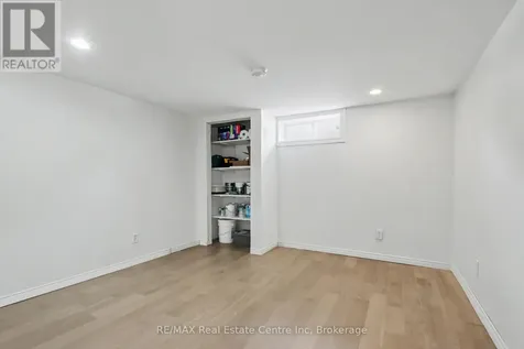 57 Vancouver Drive Guelph (st. George's) ON N1E 2G1