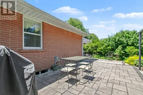 57 Vancouver Drive Guelph (st. George's) ON N1E 2G1