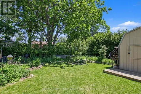 57 Vancouver Drive Guelph (st. George's) ON N1E 2G1