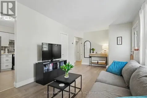 57 Vancouver Drive Guelph (st. George's) ON N1E 2G1