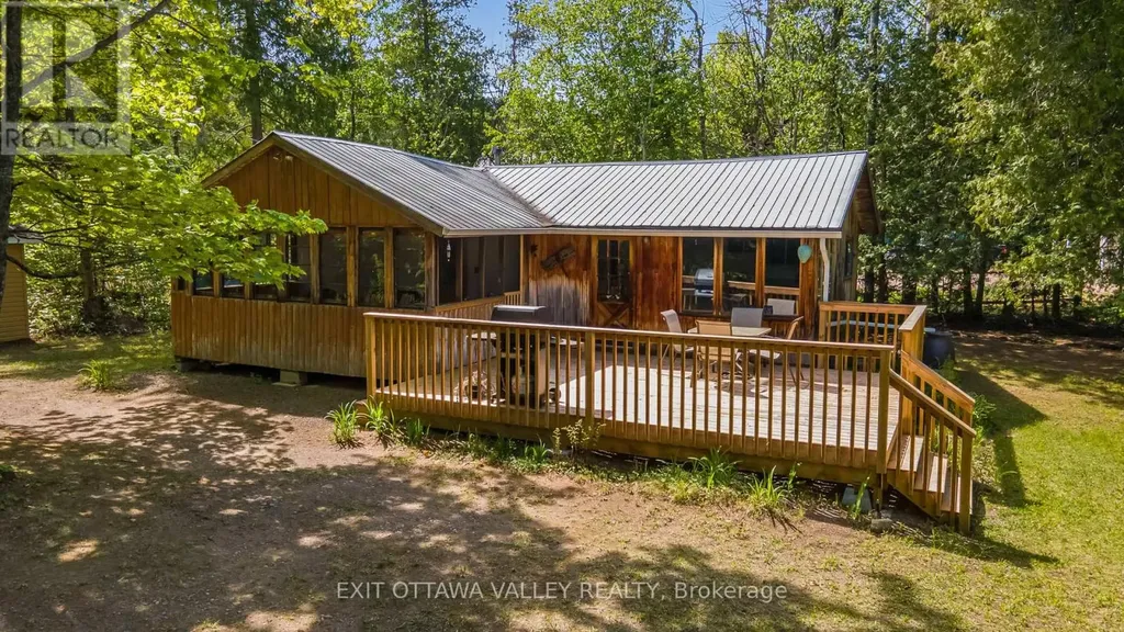 112 Arbor Vitae Road Madawaska Valley ON K0J 1B0