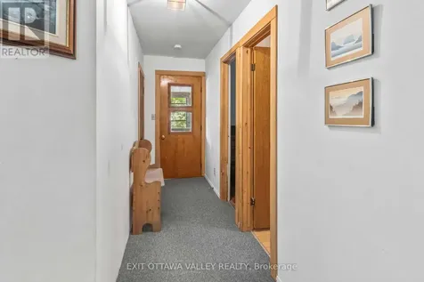 112 Arbor Vitae Road Madawaska Valley ON K0J 1B0