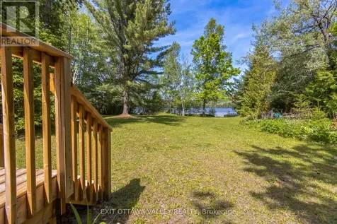 112 Arbor Vitae Road Madawaska Valley ON K0J 1B0