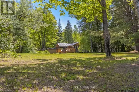 112 Arbor Vitae Road Madawaska Valley ON K0J 1B0