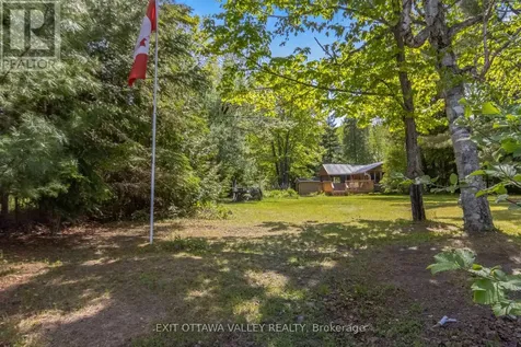 112 Arbor Vitae Road Madawaska Valley ON K0J 1B0