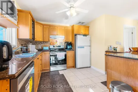 26 Regency Place Brockville ON K6V 7M5