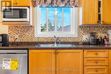 26 Regency Place Brockville ON K6V 7M5