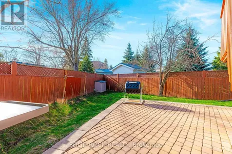 26 Regency Place Brockville ON K6V 7M5