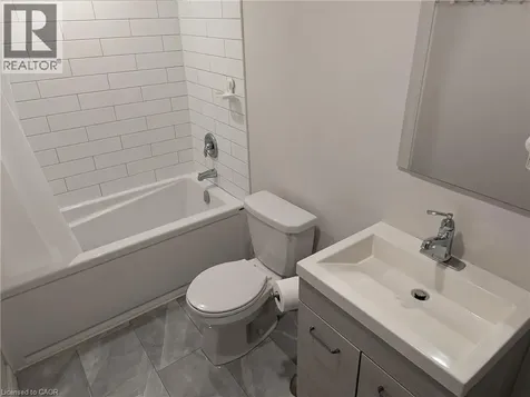 3 Maitland Avenue Hamilton ON L9A 3J4
