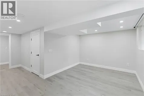 278 Purnell Place Burlington ON L7L 4N2