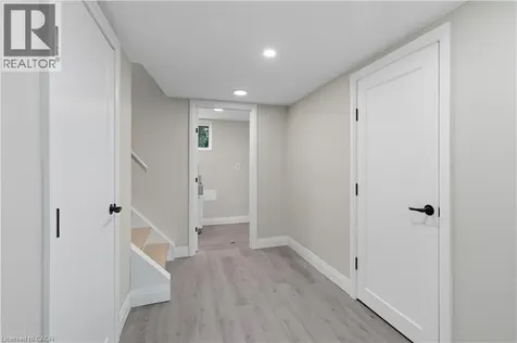 278 Purnell Place Burlington ON L7L 4N2
