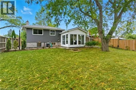 278 Purnell Place Burlington ON L7L 4N2