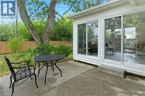 278 Purnell Place Burlington ON L7L 4N2