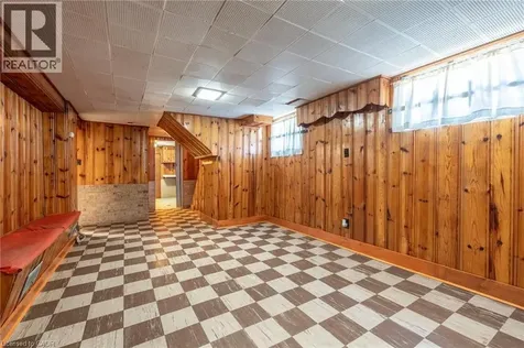224 Glencarry Avenue Hamilton ON L8K 3R9