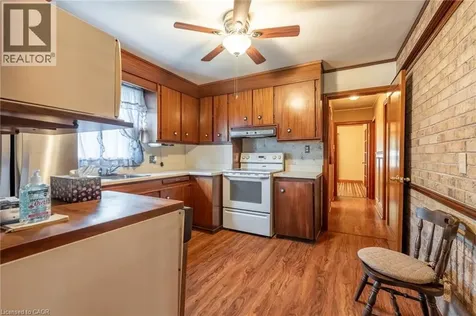 224 Glencarry Avenue Hamilton ON L8K 3R9