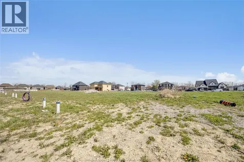 3692 Farrow Avenue Windsor ON N8H 0B3