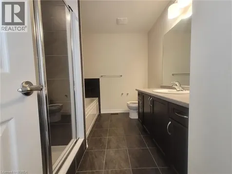 620 Colborne Street West Brantford ON N3T 0Y1
