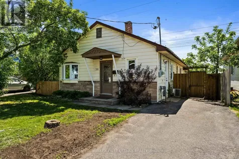 1246 Kitchener Avenue Ottawa ON K1V 6W5