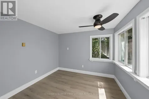 1246 Kitchener Avenue Ottawa ON K1V 6W5