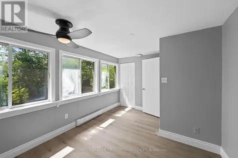 1246 Kitchener Avenue Ottawa ON K1V 6W5