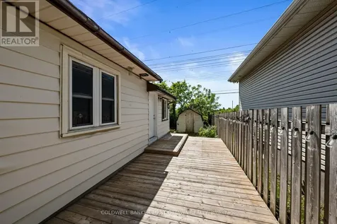1246 Kitchener Avenue Ottawa ON K1V 6W5