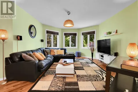 22 Terrace Drive Ottawa ON K2H 9N2