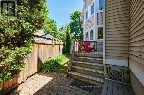 22 Terrace Drive Ottawa ON K2H 9N2