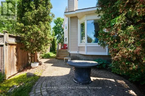 22 Terrace Drive Ottawa ON K2H 9N2