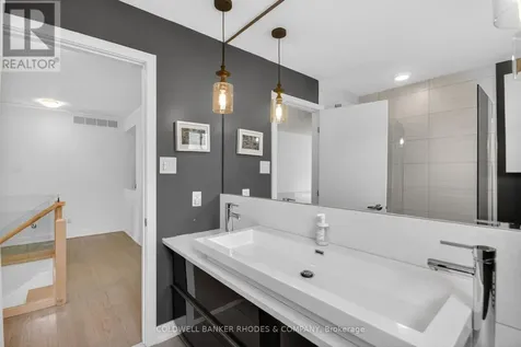 3757 Mountain Meadows Crescent Ottawa ON K1V 1V7