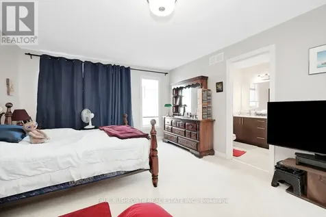 125 Overberg Way Ottawa ON K2S 0V9