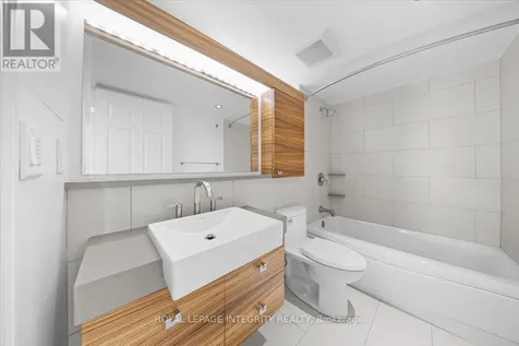 939 North River Road Ottawa ON K1K 3V2