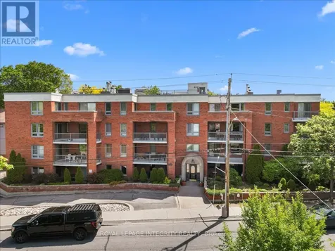 939 North River Road Ottawa ON K1K 3V2