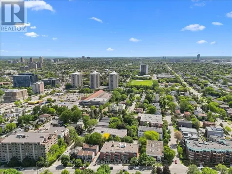 939 North River Road Ottawa ON K1K 3V2