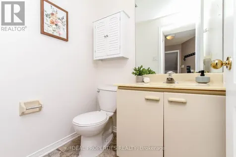 39 Huntings End Avenue Ottawa ON K2M 1R2