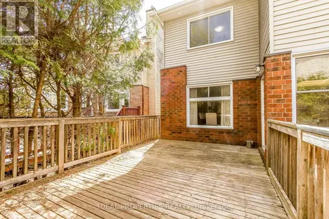39 Huntings End Avenue Ottawa ON K2M 1R2