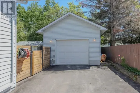 142 Gordon Street Garson ON P3L 1M9