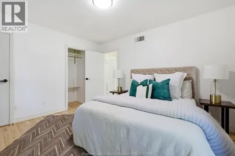 4330 Casgrain Drive Windsor ON N9G 2B1