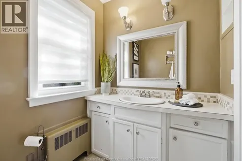 4330 Casgrain Drive Windsor ON N9G 2B1