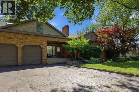 4330 Casgrain Drive Windsor ON N9G 2B1