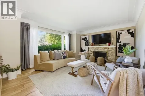 4330 Casgrain Drive Windsor ON N9G 2B1