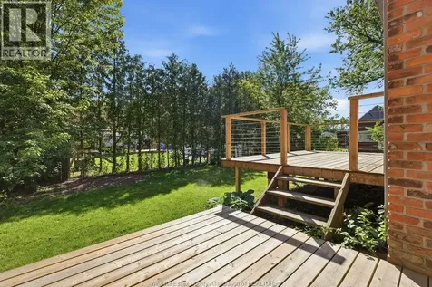 4330 Casgrain Drive Windsor ON N9G 2B1