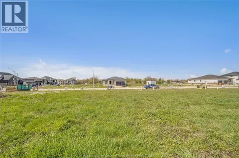 3673 Farrow Avenue Windsor ON N9H 0B3