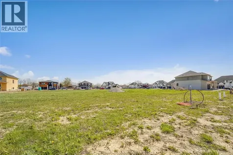 3686 Farrow Avenue Windsor ON N8H 0B3