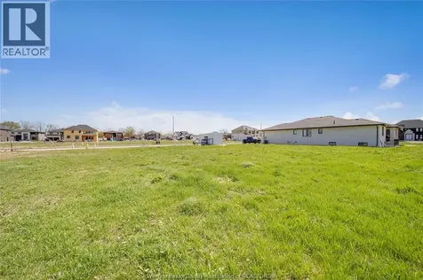 3680 Farrow Avenue Windsor ON N9H 0B3