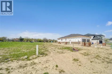3680 Farrow Avenue Windsor ON N9H 0B3